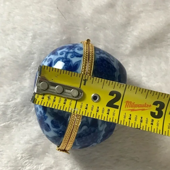 Designed By Shibata Japan Porcelain Hand Painted Egg Shaped Hinged Trinket Box - Picture 13 of 13